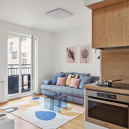 Bright Apartment In New Town By Prague Days Εξωτερικό φωτογραφία