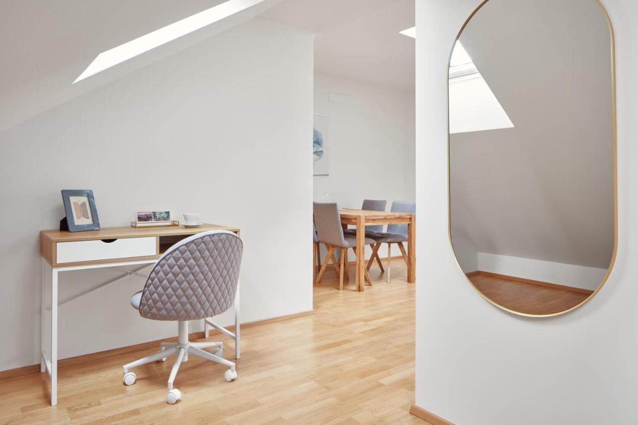 Bright Apartment In New Town By Prague Days Εξωτερικό φωτογραφία