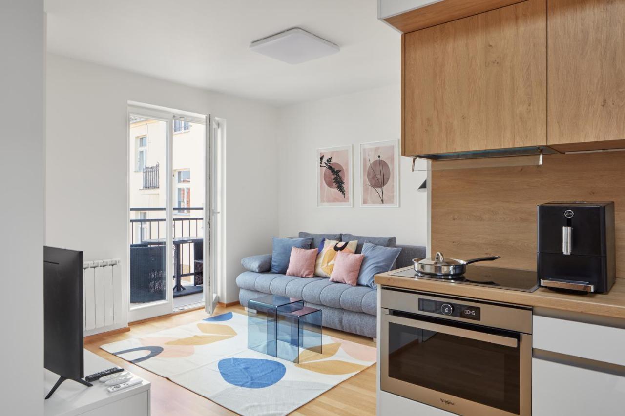 Bright Apartment In New Town By Prague Days Εξωτερικό φωτογραφία